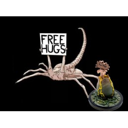 Q-Fig Aliens Facehugger Free Hugs