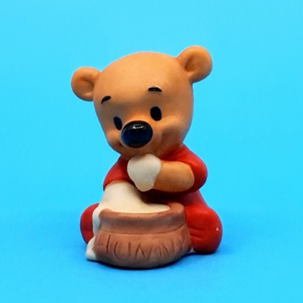 Bully Disney Winnie the Pooh baby ceramics second hand figure (Loose)