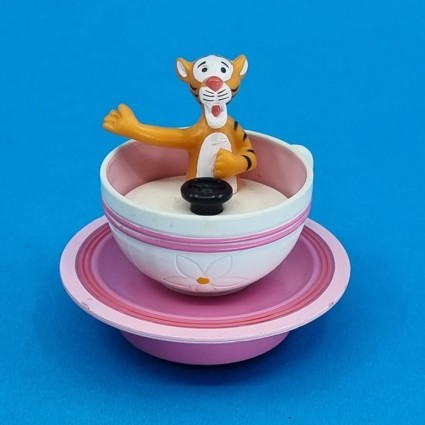 Bully Disney Winnie l'ourson - Tigrou Mad Hatter's Tea Cups Figurine d'occasion (Loose)