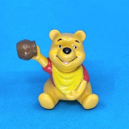 Bully Disney Winnie the Pooh with honeypot second hand figure (Loose)