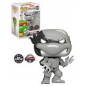 Funko Pop Comics TMNT Raphael Eastman & Laird's (Black & White) Chase Vinyl Figure