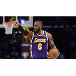 Funko Pop N°172 Basketball NBA LeBron James Vinyl Figur