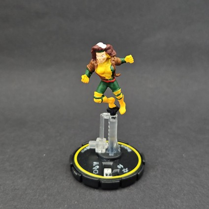 Wizkids Heroclix Marvel Rogue second hand figure (Loose) Wizkids Heroclix Marvel Rogue second hand figure (Loose)