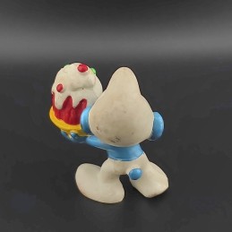 Schleich The Smurfs - Smurf with Red Cake second hand Figure (Loose)