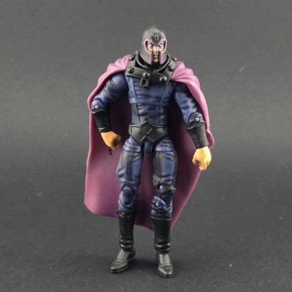 Hasbro Marvel Magneto Figurine d'occasion (Loose)