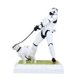 Nemesis Now Star Wars Original Stormtrooper Man's Best Friend Resin Figur